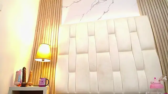 CharlotteSchmidtt Adlı Modelin Canlı XXX Sohbeti