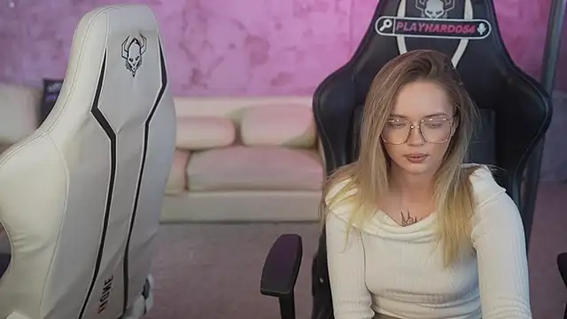 Cassy-Celestial_ Chat XXX in diretta