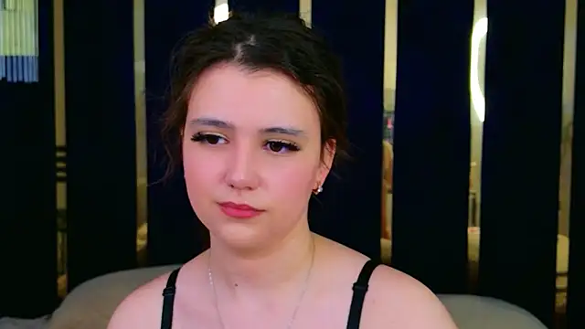 Pauline_Heaven 现场XXX聊天