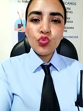 Show de MAYE__13 na webcam