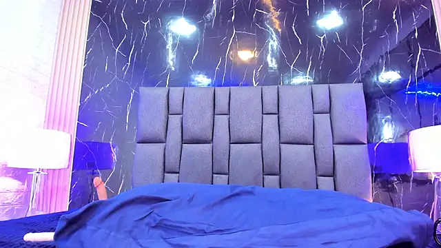 Chatroom XXX en direct de BustyGlow