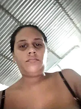 Andreita_95 Adlı Modelin Canlı XXX Sohbeti