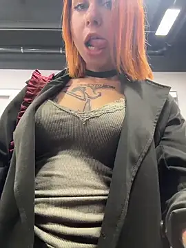 دردشة RosieSecret الجنسية المباشرة