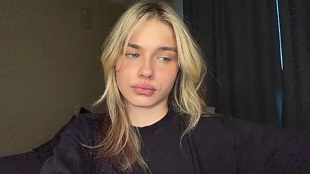 EarthaStinett: απευθείας συνομιλία ΧΧΧ