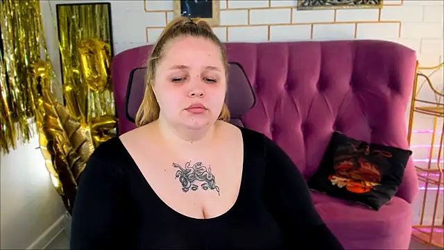 SladaDell 라이브 XXX 채팅