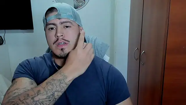 دردشة Baltazar_Dupont الجنسية المباشرة