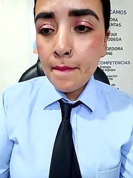 MAYE__13 webkamerás műsora