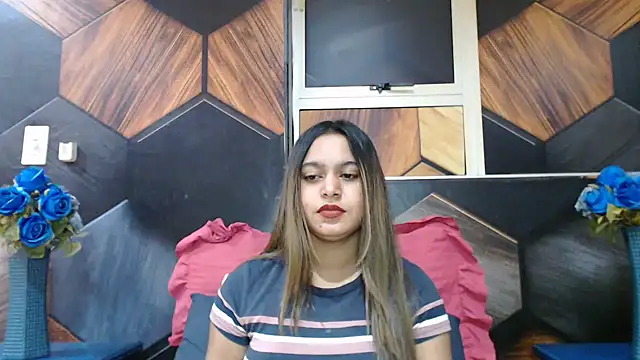 indianclassic18's Live XXX Chat