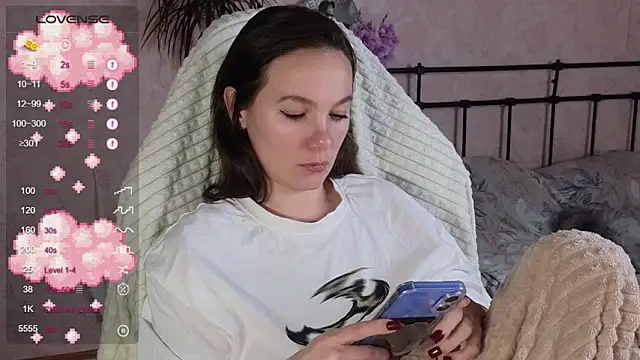 lil_luna_x Adlı Modelin Canlı XXX Sohbeti