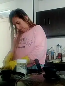 Chat XXX en directo de Valery__Rouse_