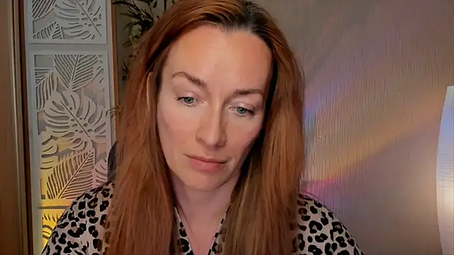 Chat +18 de RebeccaMartinez ao vivo