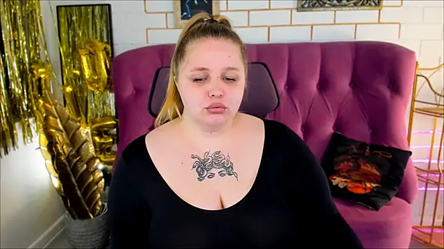 SladaDell Live XXX Chat