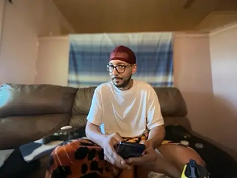 ThrowedWorldWideのライブXXXチャット