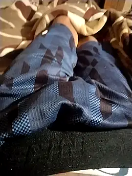 عرض كام EMERKITHO_20_R