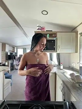 BuenoBx Live XXX-chat