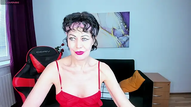 Chat +18 de Silvia_Wallec ao vivo