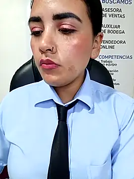 MAYE__13 即時 XXX 聊天