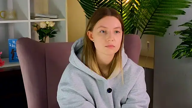 RebeccaAzim's Webcam Show