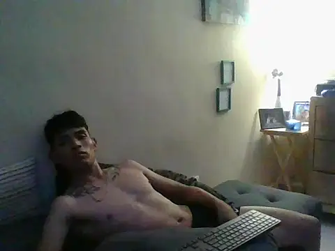 Show modela BigPanchomex na web-kameri