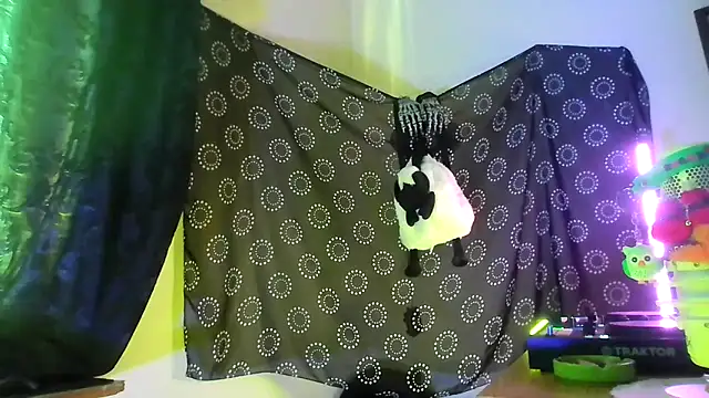 Guyst049 Chat XXX in diretta