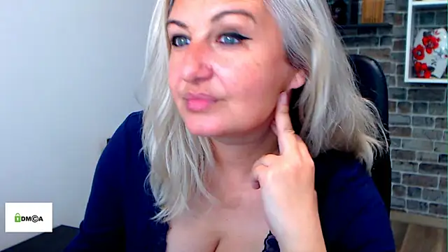 Sembang XXX Secara Langsung angel_devil_milf