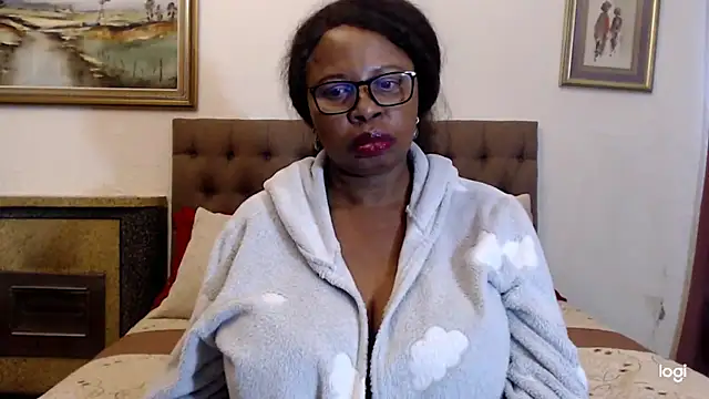 OmegaLipps' Live XXX Chat