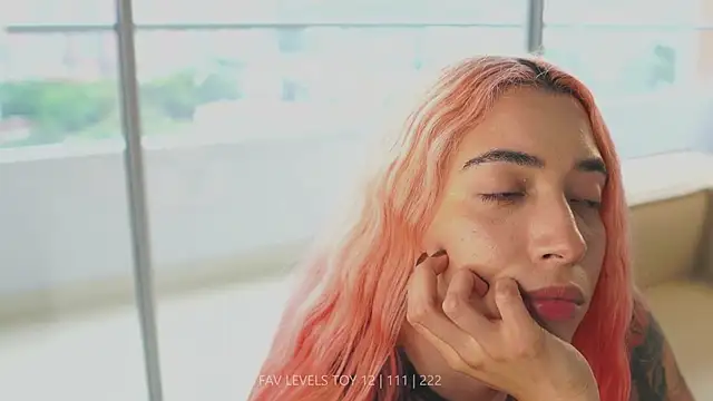 dearnina_ Live XXX-chat