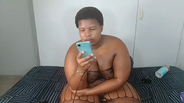 Cuddle_Bear Live XXX-Chat