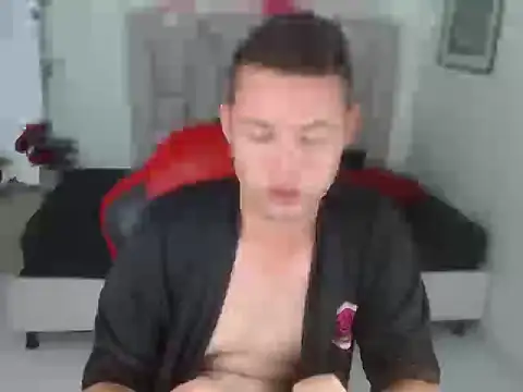 sven_fox723 Adlı Modelin Canlı XXX Sohbeti