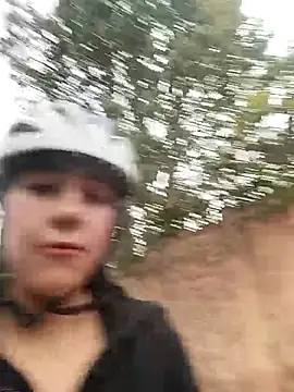 Chat +18 de CAROLINE__07 ao vivo