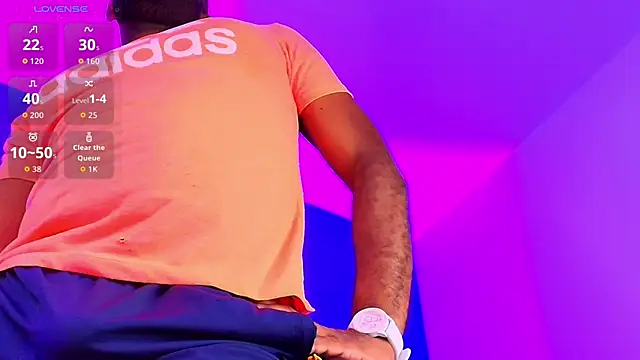 Pertunjukan Kamera Web LOGAN_ADAMS27