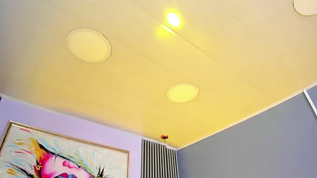 Онлайн чат XXX LauraAristizabal