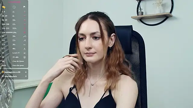 Chat +18 de LoraLanett ao vivo