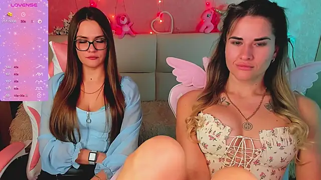 Chat +18 de hotty_girls_here ao vivo