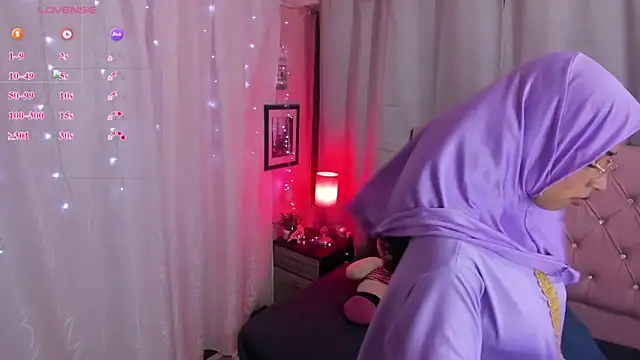 Czat XXX na żywo – NadiaKarim_