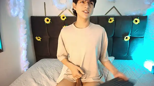 AleAurarashi 现场XXX聊天