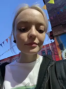 aka_Blonde's Live XXX Chat