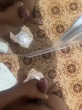 Show modela Lobo19y na web-kameri