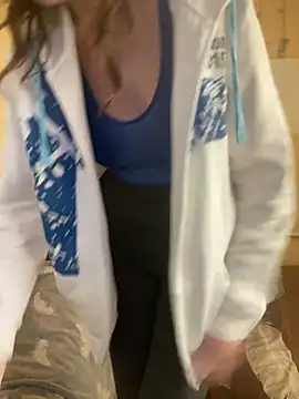 KittieCreme Show in webcam