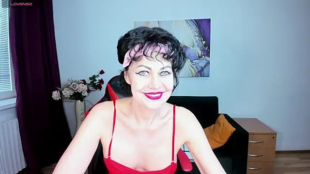 Silvia_Wallec élő XXX-chatje