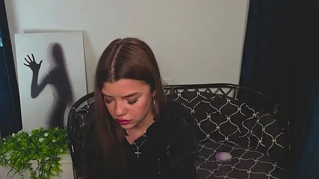 DelenaRines' Live XXX Chat