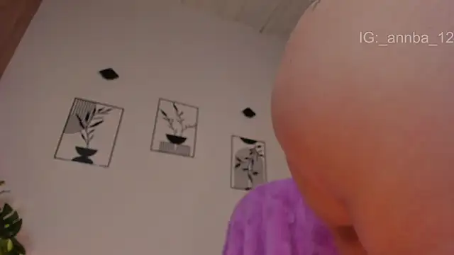 annie_barozzi's Live XXX Chat