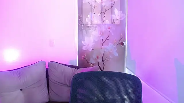 milfrousse 라이브 XXX 채팅