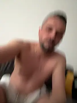 Онлайн чат XXX InsaneMattt