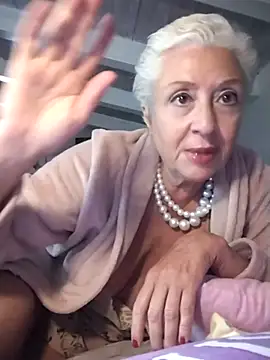 divinaerotica Chat XXX in diretta