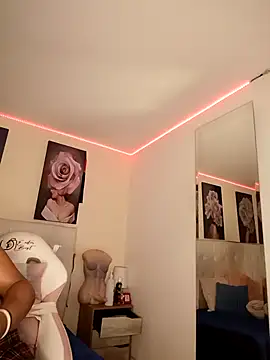 SamathaMay 现场XXX聊天