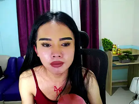 devine_goddess' Webcam Show