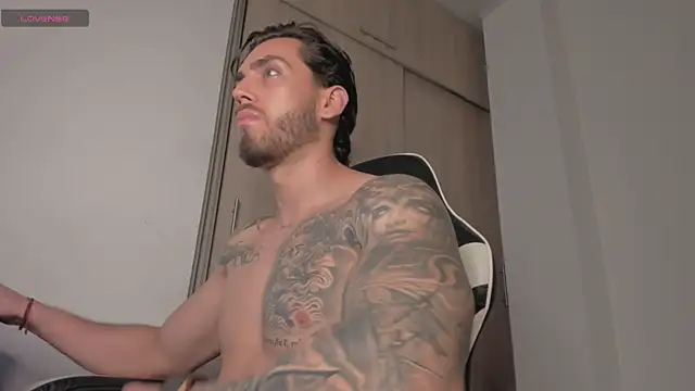 Axel__Blaze Live XXX-Chat