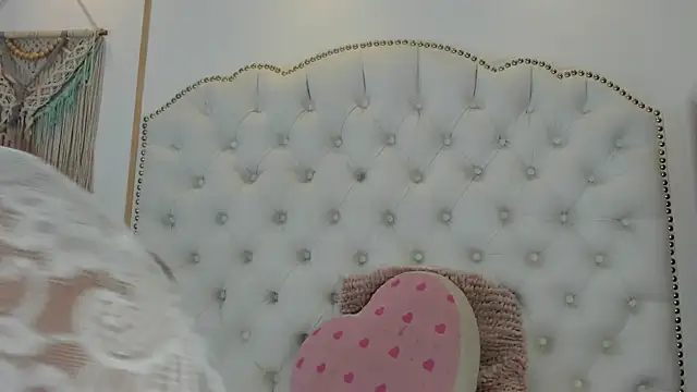 Sara_funy's Live XXX Chat