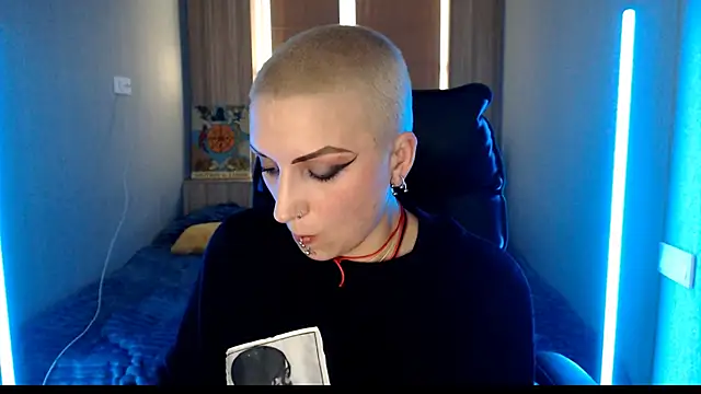 Sweet-n-Strong Show in webcam